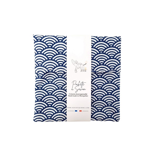 Pochette à savon en coton enduit pour transporter vos savons. Imperméable. Fabriquée en France.